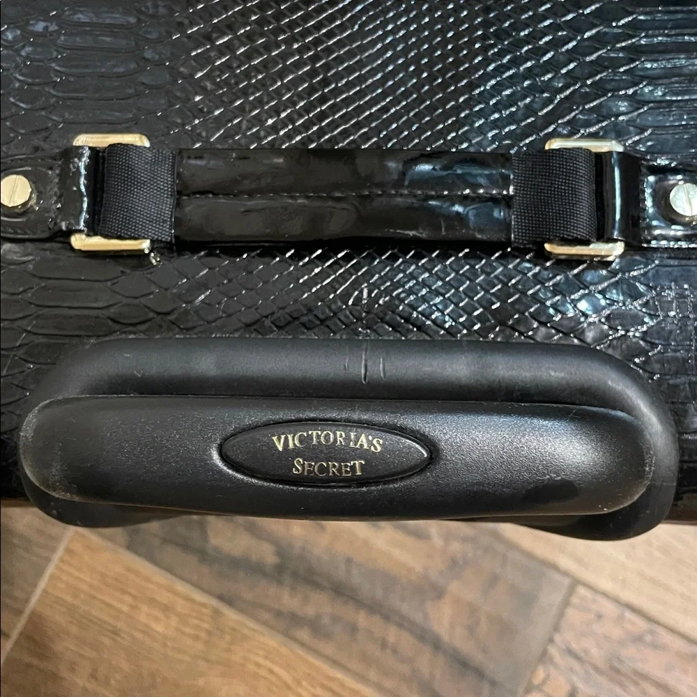 Victoria's Secret Shiny Black Textured Carry-On - Picture 7 of 9